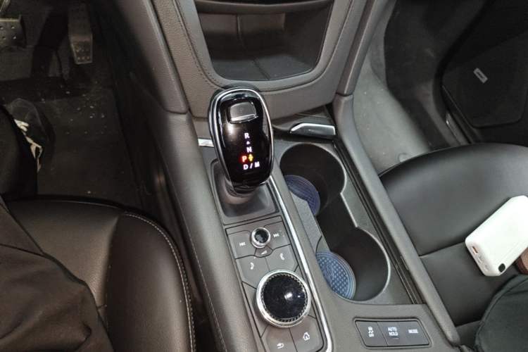 Used Cadillac XT5 2021 2.0T Two-Wheel Drive Luxury Version Gear Lever