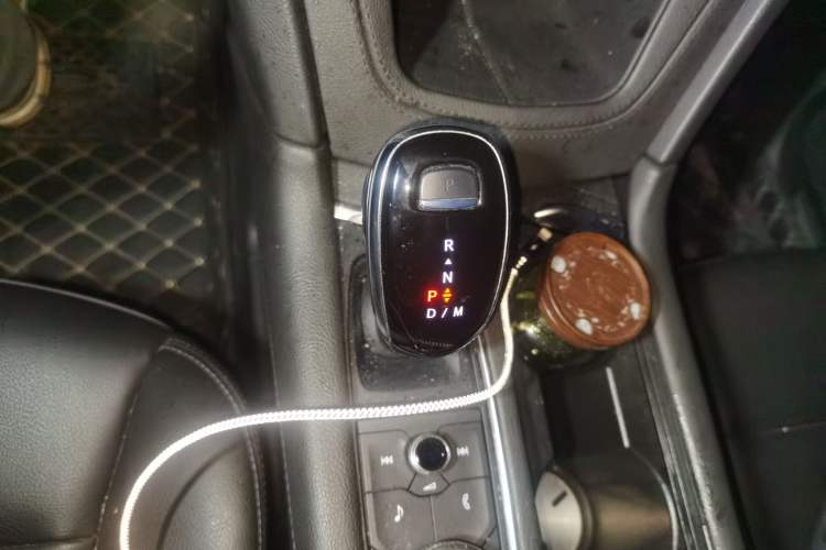 Used Cadillac XT5 2021 2.0T Two-Wheel Drive Luxury Version Gear Lever