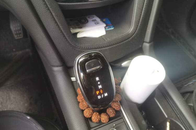 Used Cadillac XT5 2021 28T Luxury Model Gear Lever