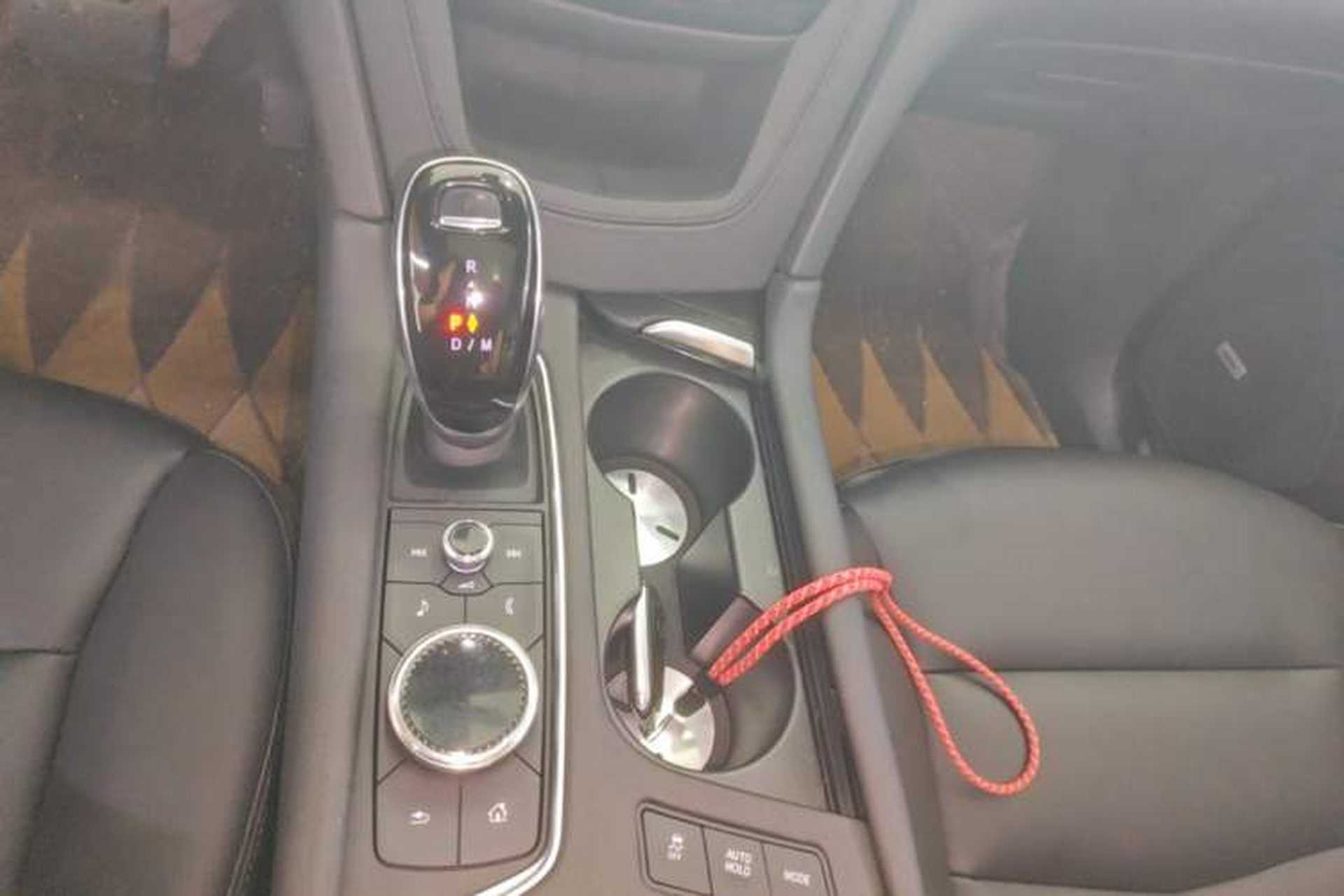Used Cadillac XT5 2021 28T Luxury Model Gear Lever