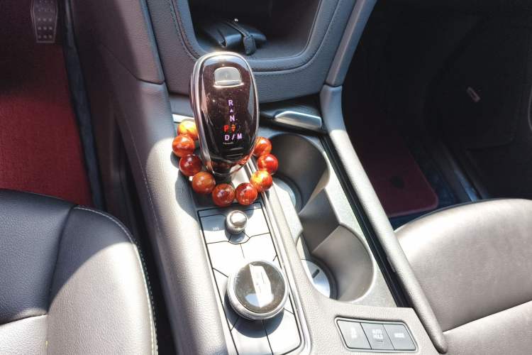 Used Cadillac XT5 2021 2.0T Four-Wheel Drive Luxury Version Gear Lever