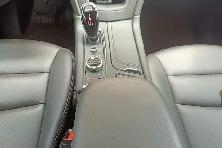 Used Cadillac XT5 2021 28T Luxury Model Gear Lever
