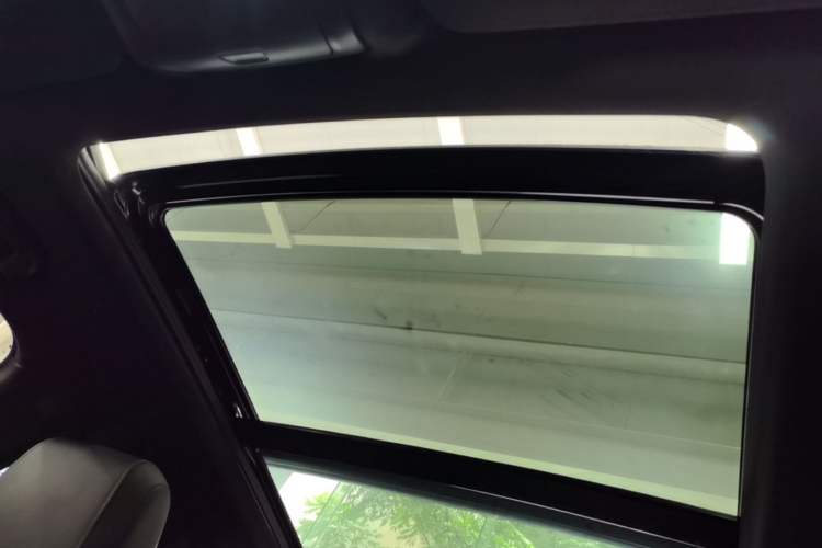 Used Cadillac XT5 2021 2.0T Two-Wheel Drive Luxury Version Headliner