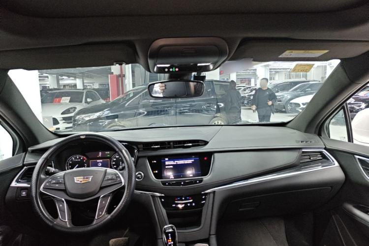Used Cadillac XT5 2021 2.0T Two-Wheel Drive Luxury Version Headliner