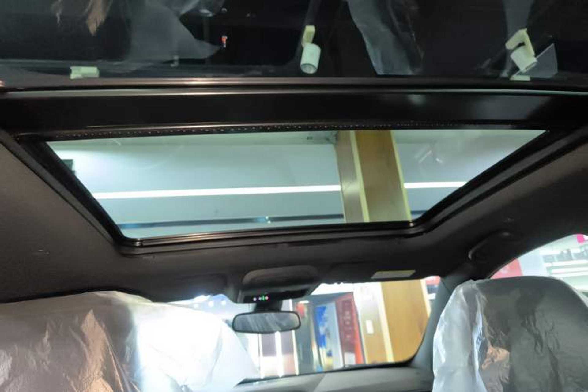 Used Cadillac XT5 2021 28T Luxury Model Headliner