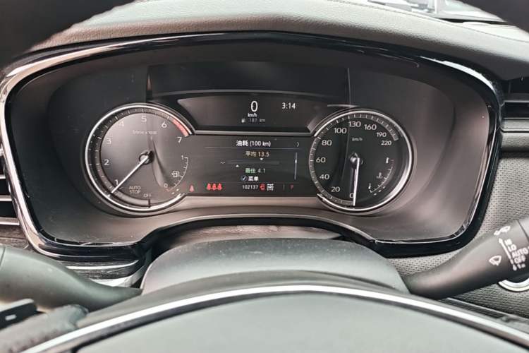 Used Cadillac XT5 2021 2.0T Four-Wheel Drive Luxury Version Instrument Cluster