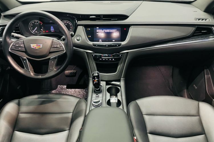 Used Cadillac XT5 2021 2.0T Two-Wheel Drive Luxury Version Interior 1