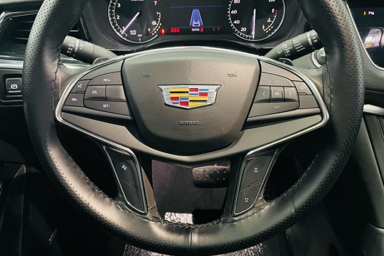 Used Cadillac XT5 2021 2.0T Two-Wheel Drive Luxury Version Interior 2