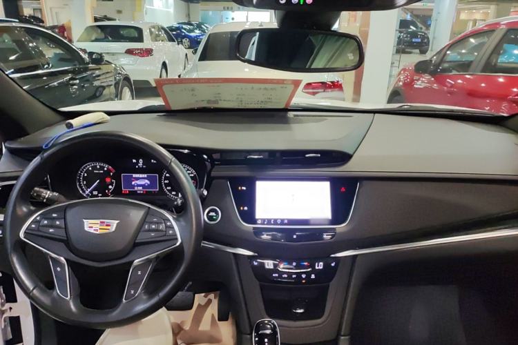 Used Cadillac XT5 2021 2.0T Two-Wheel Drive Luxury Version Interior 2
