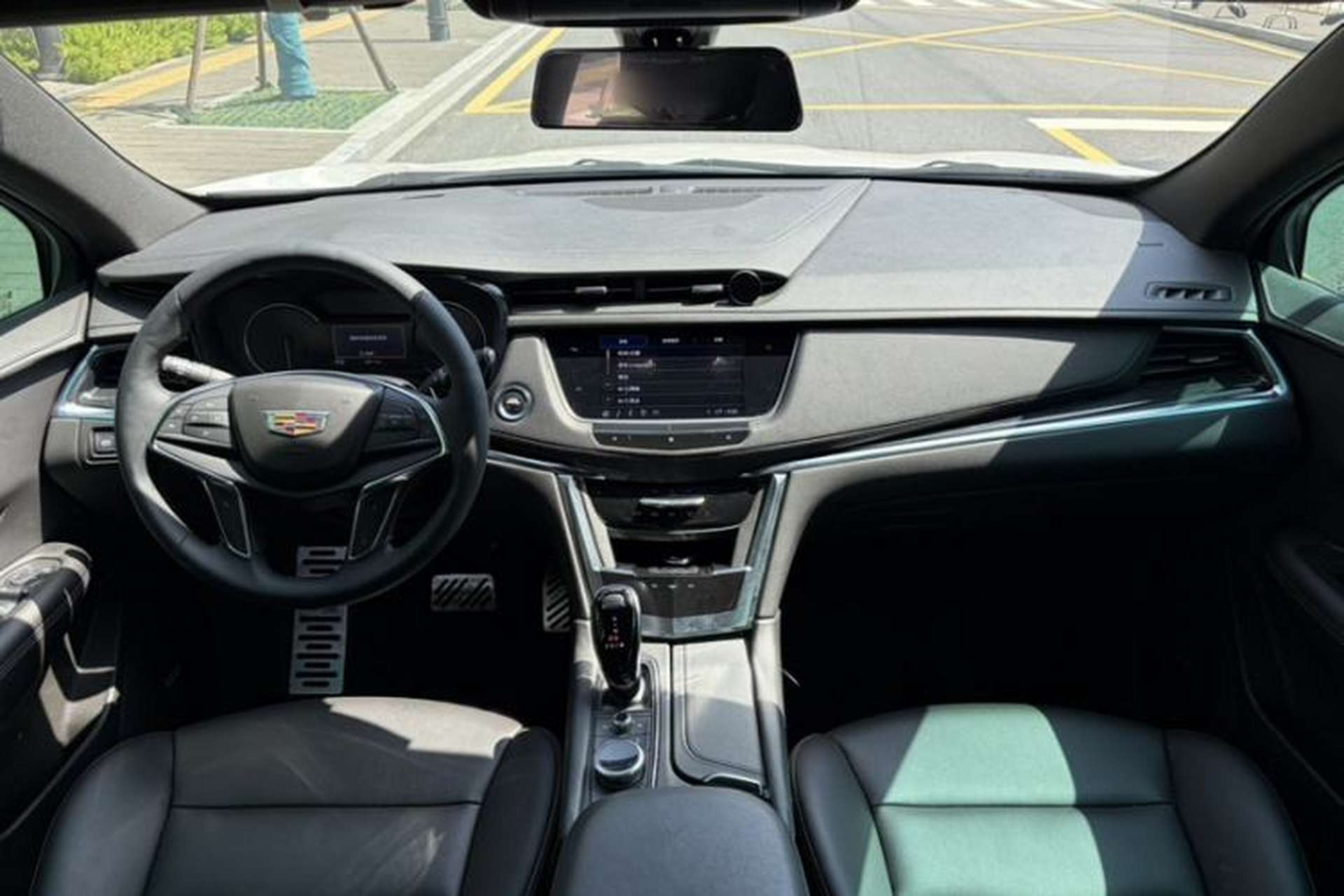 Used Cadillac XT5 2021 2.0T Two-Wheel Drive Luxury Version Interior 2