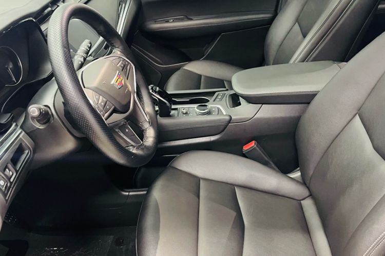 Used Cadillac XT5 2021 2.0T Two-Wheel Drive Luxury Version Interior 5