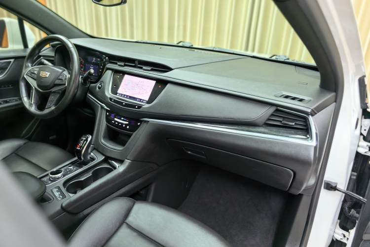 Used Cadillac XT5 2021 2.0T Four-Wheel Drive Luxury Version Interior 5
