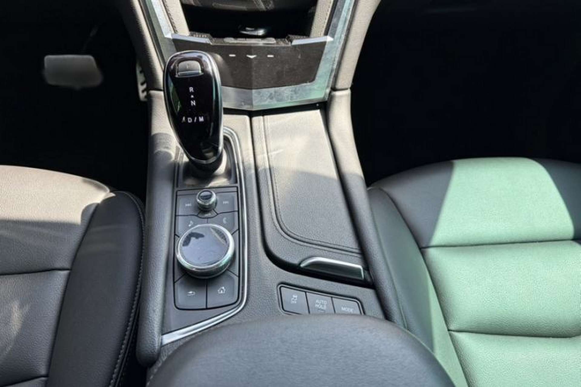 Used Cadillac XT5 2021 2.0T Two-Wheel Drive Luxury Version Interior 9