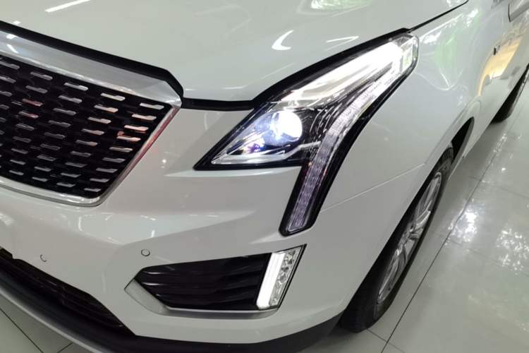 Used Cadillac XT5 2021 2.0T Two-Wheel Drive Luxury Version Left Front Headlight