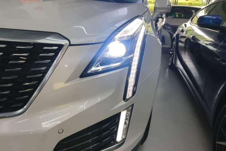 Used Cadillac XT5 2021 28T Four-Wheel Drive Luxury Version Left Front Headlight