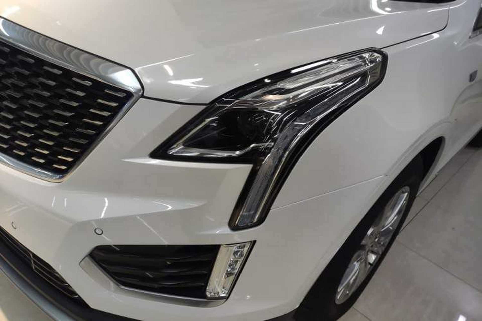 Used Cadillac XT5 2021 28T Luxury Model Left Front Headlight