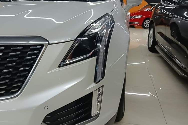 Used Cadillac XT5 2021 2.0T Four-Wheel Drive Luxury Version Left Front Headlight