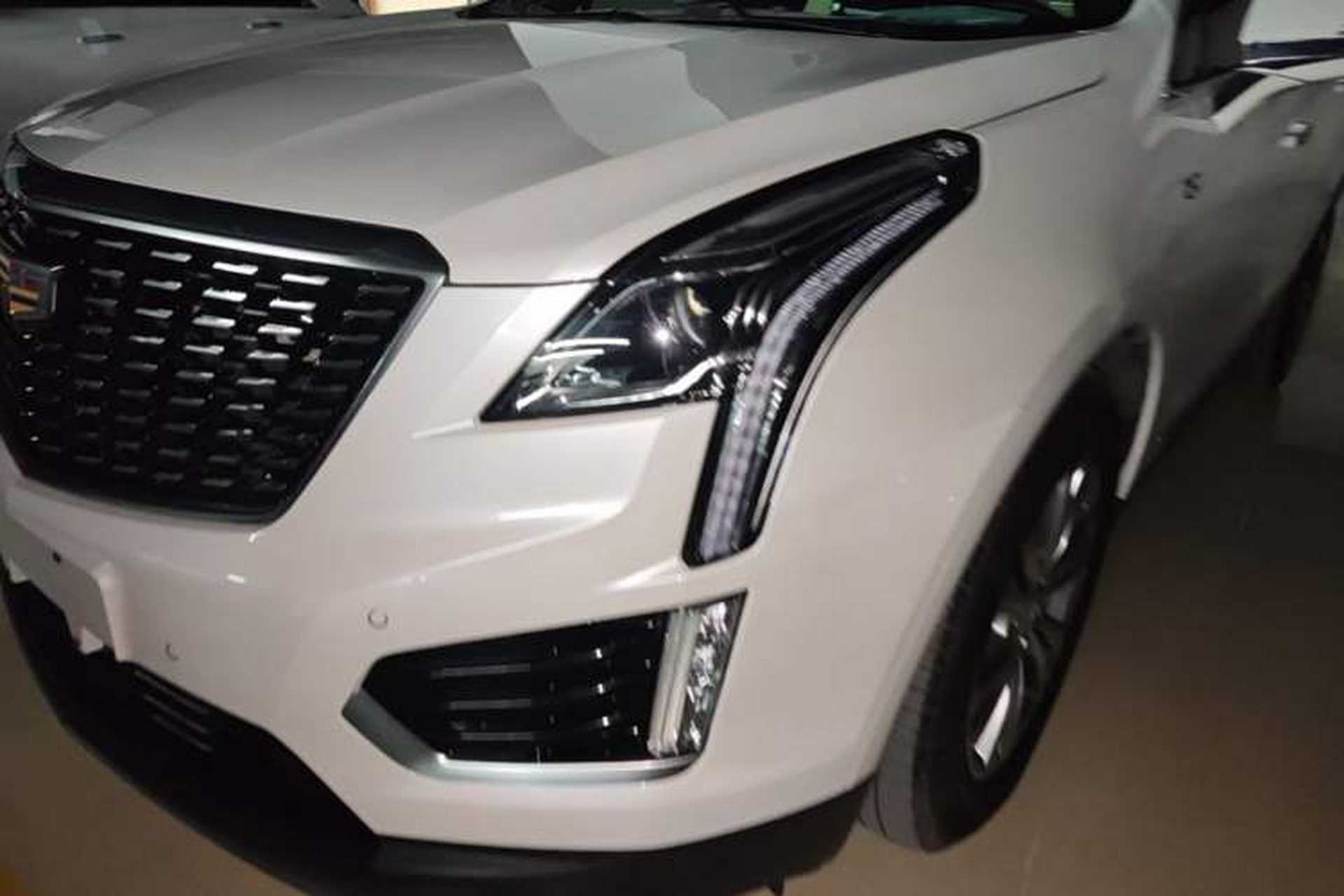 Used Cadillac XT5 2021 28T Luxury Model Left Front Headlight