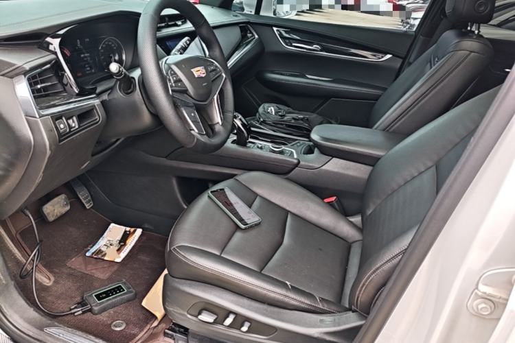Used Cadillac XT5 2021 2.0T Four-Wheel Drive Luxury Version Left Front Seat