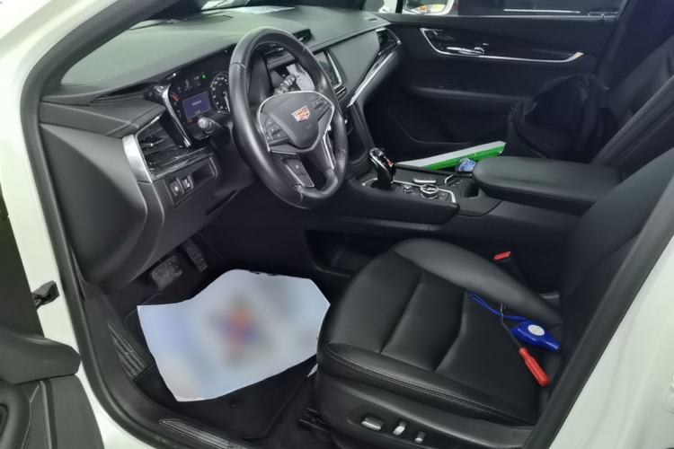 Used Cadillac XT5 2021 2.0T Two-Wheel Drive Luxury Version Left Front Seat