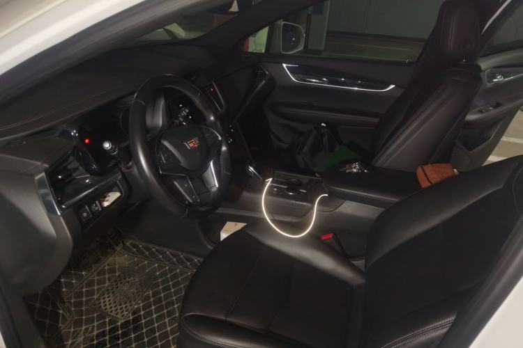 Used Cadillac XT5 2021 2.0T Two-Wheel Drive Luxury Version Left Front Seat