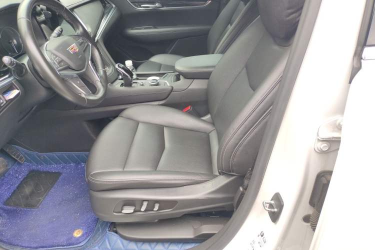 Used Cadillac XT5 2021 28T Luxury Model Left Front Seat