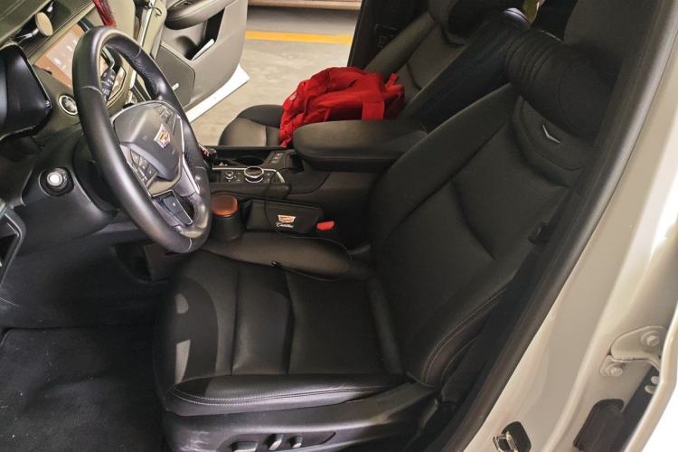 Used Cadillac XT5 2021 2.0T Two-Wheel Drive Luxury Version Left Front Seat