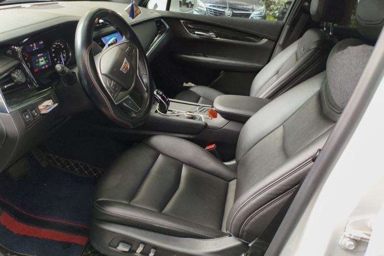 Used Cadillac XT5 2021 2.0T Four-Wheel Drive Luxury Version Left Front Seat