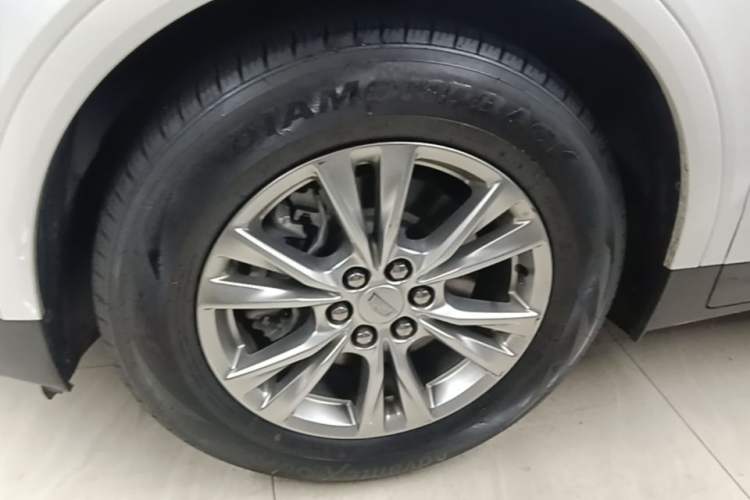 Used Cadillac XT5 2021 2.0T Four-Wheel Drive Luxury Version Left Front Wheel Hub