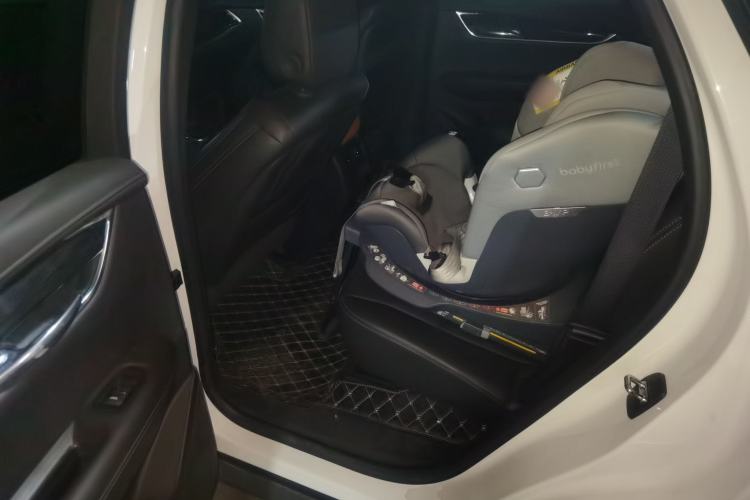 Used Cadillac XT5 2021 2.0T Two-Wheel Drive Luxury Version Left Rear Seat