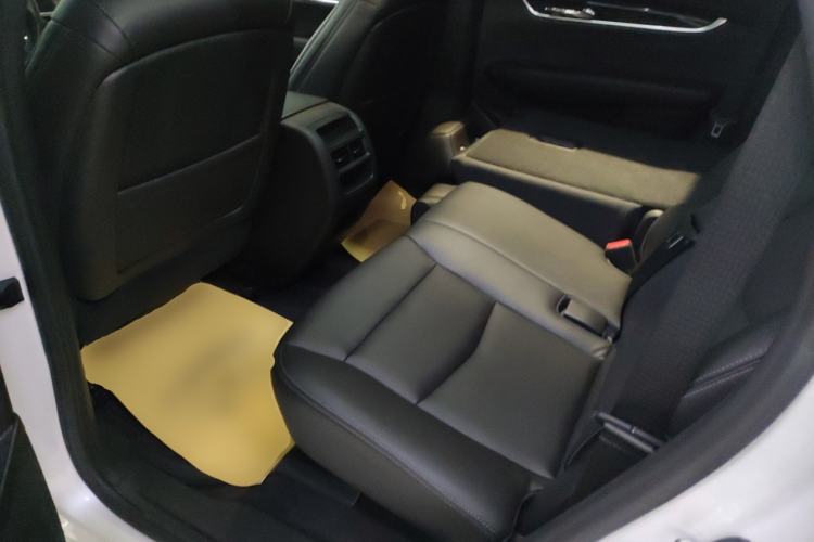 Used Cadillac XT5 2021 28T Luxury Model Left Rear Seat