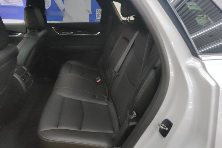 Used Cadillac XT5 2021 2.0T Two-Wheel Drive Luxury Version Left Rear Seat