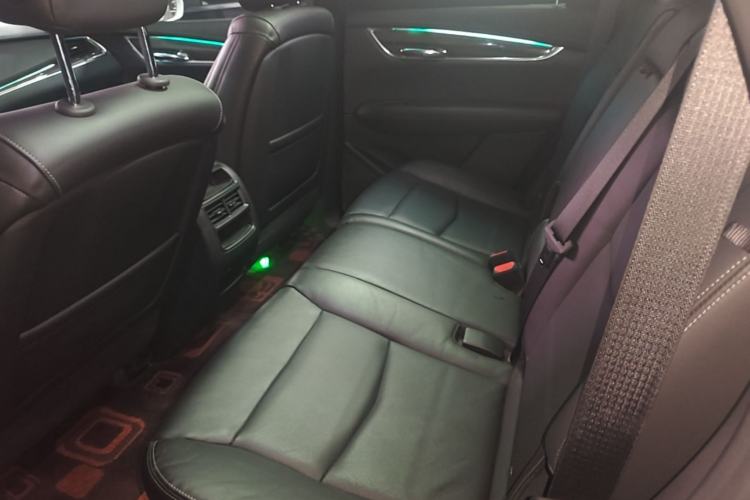 Used Cadillac XT5 2021 28T Four-Wheel Drive Leading Sport Model Left Rear Seat