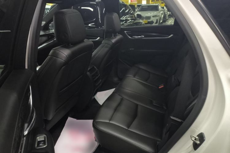Used Cadillac XT5 2021 28T Luxury Model Left Rear Seat
