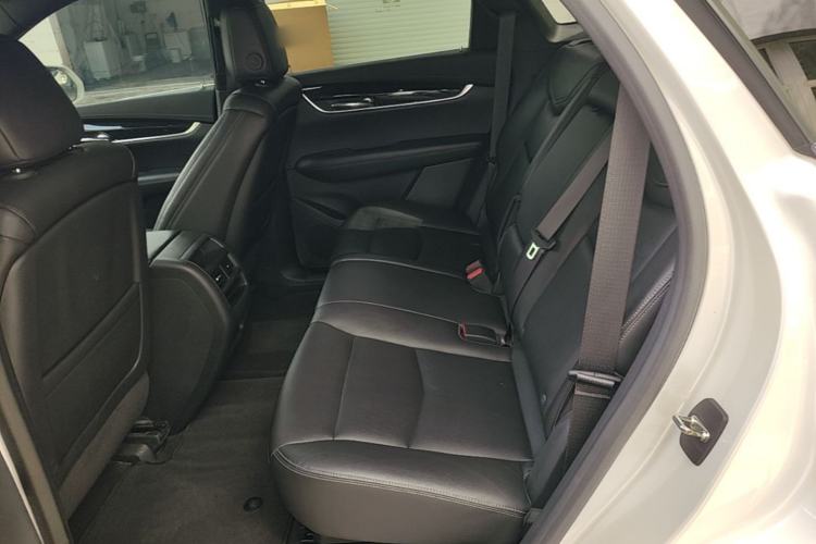 Used Cadillac XT5 2021 28T Luxury Model Left Rear Seat