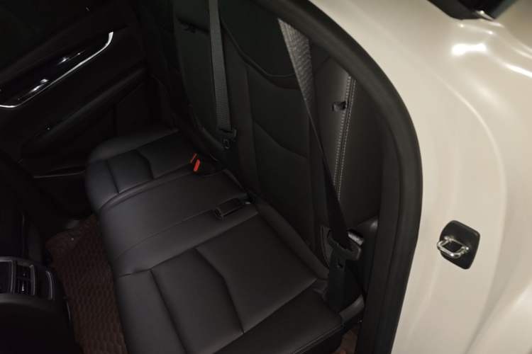 Used Cadillac XT5 2021 28T Luxury Model Left Rear Seat