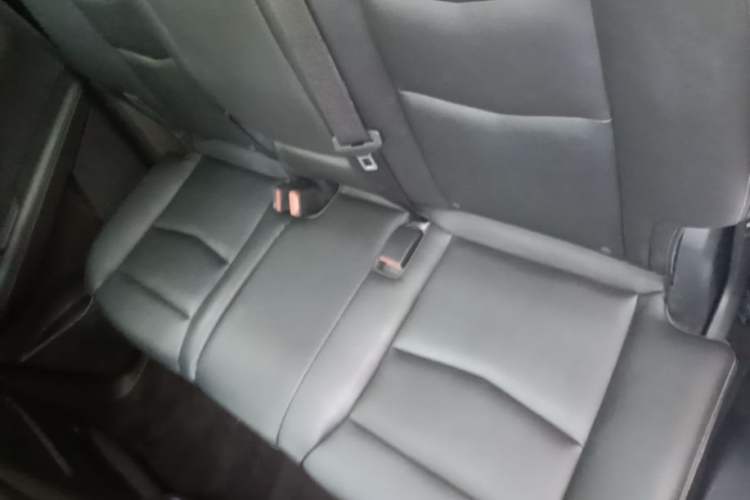 Used Cadillac XT5 2021 28T Luxury Model Left Rear Seat