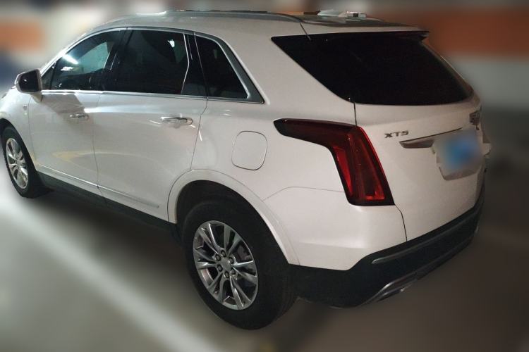 Used Cadillac XT5 2021 28T Luxury Model Rear Left 45 Deg