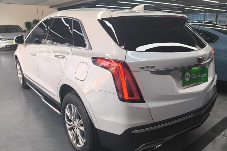 Used Cadillac XT5 2021 28T Luxury Model Rear Left 45 Deg
