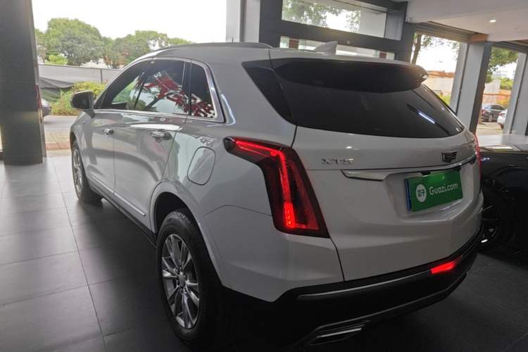 Used Cadillac XT5 2021 28T Luxury Model Rear Left 45 Deg
