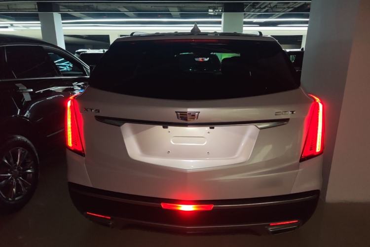 Used Cadillac XT5 2021 28T Luxury Model Rear