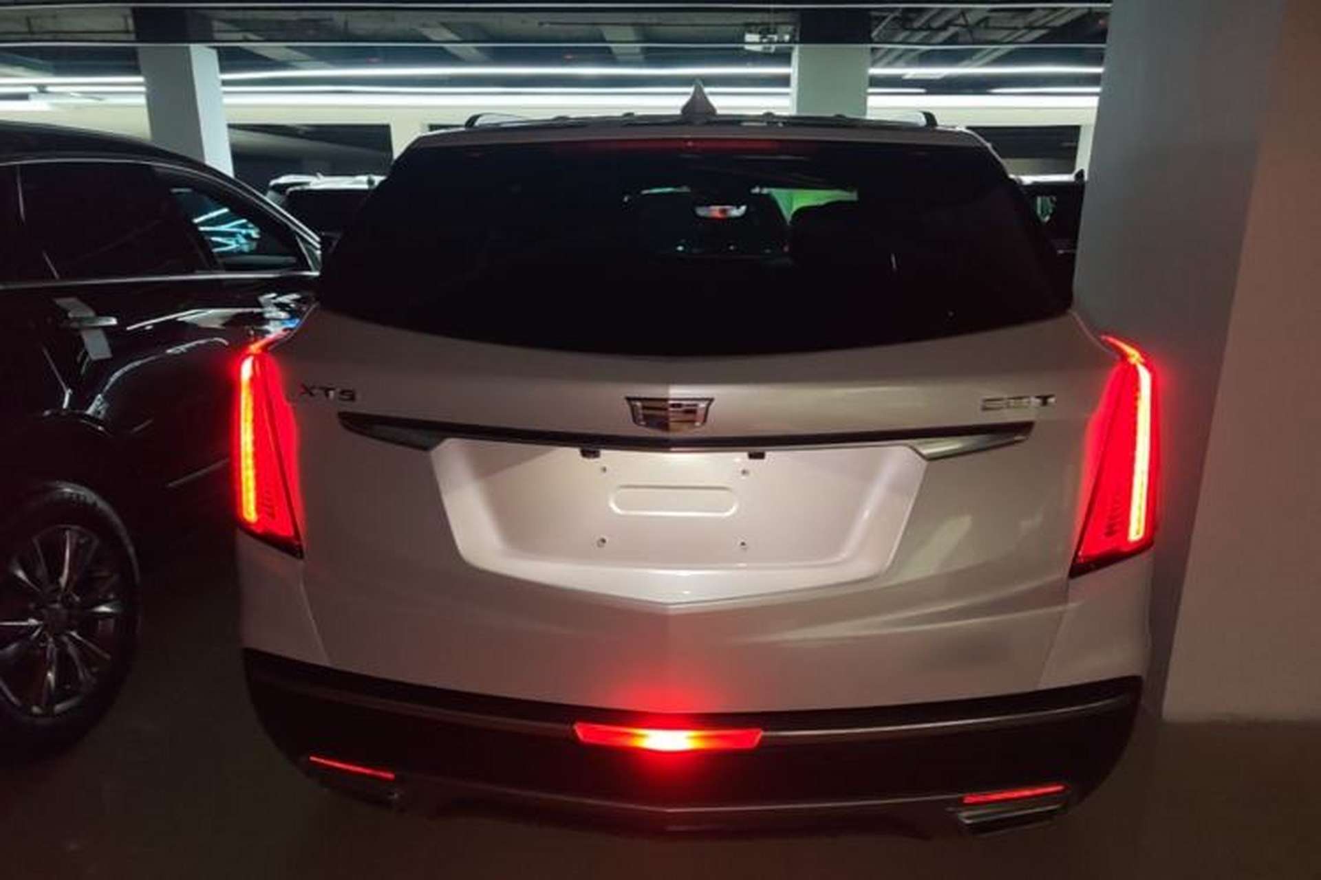 Used Cadillac XT5 2021 28T Luxury Model Rear