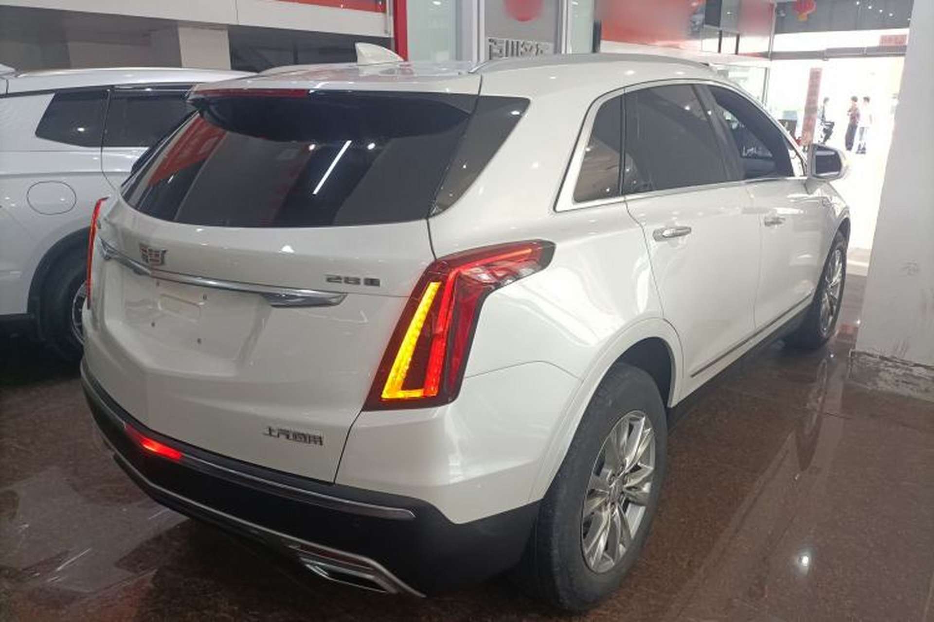 Used Cadillac XT5 2021 2.0T Two-Wheel Drive Luxury Version Rear Right 45 Deg