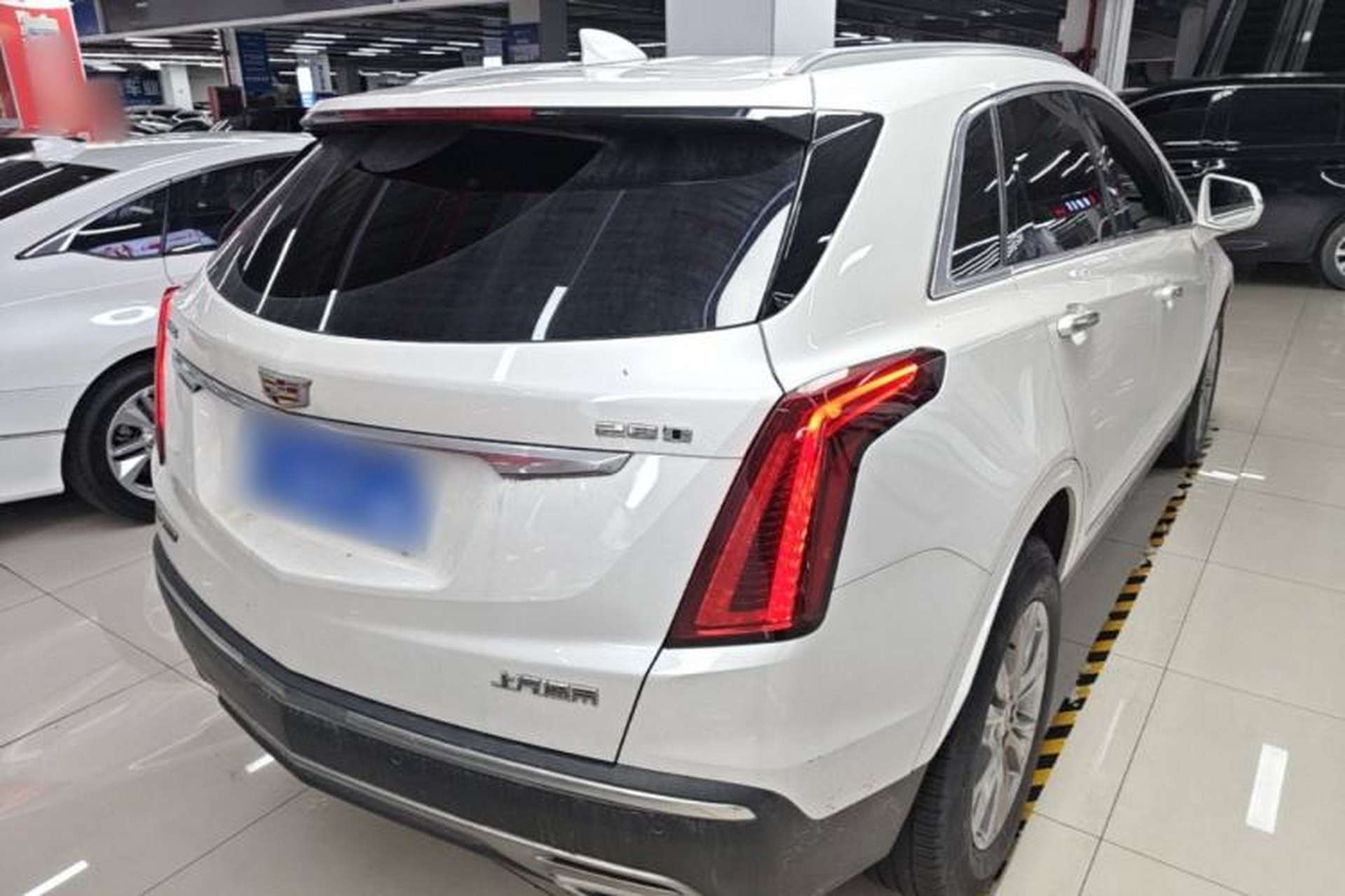 Used Cadillac XT5 2021 2.0T Two-Wheel Drive Luxury Version Rear Right 45 Deg