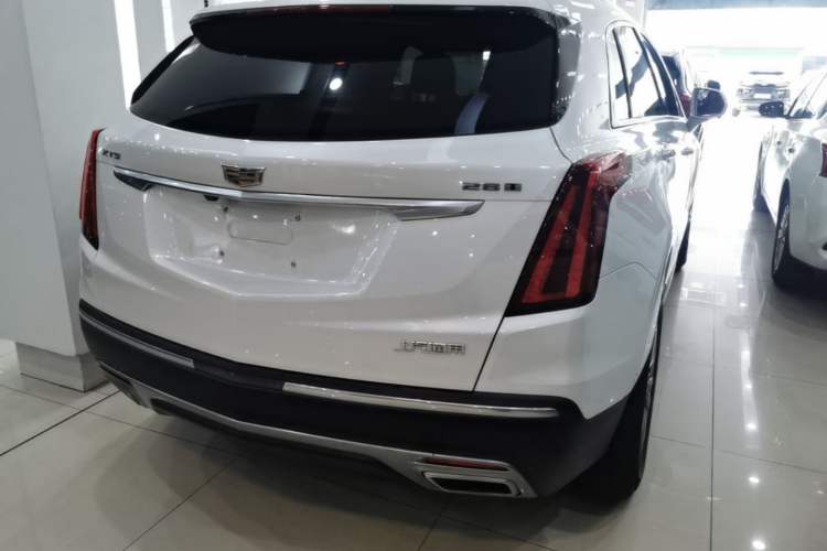 Used Cadillac XT5 2021 28T Luxury Model Rear Right 45 Deg