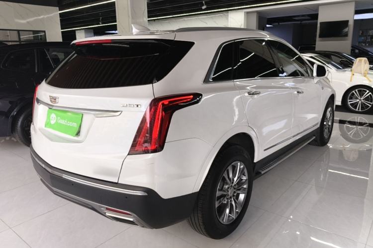 Used Cadillac XT5 2021 28T Luxury Model Rear Right 45 Deg