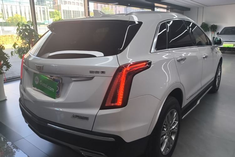 Used Cadillac XT5 2021 28T Luxury Model Rear Right 45 Deg