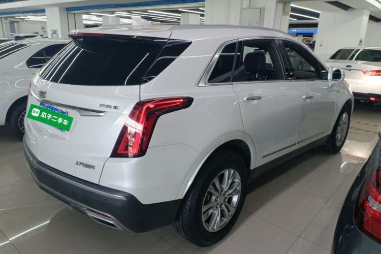 Used Cadillac XT5 2021 28T Luxury Model Rear Right 45 Deg