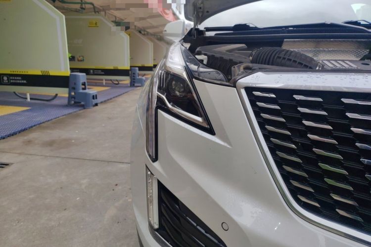 Used Cadillac XT5 2021 2.0T Two-Wheel Drive Luxury Version Right Front Headlight