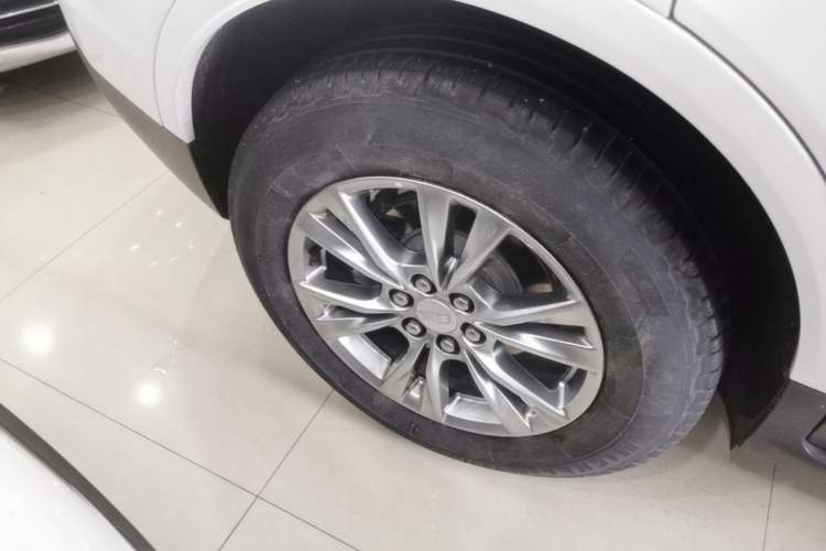 Used Cadillac XT5 2021 28T Luxury Model Right Rear Wheel Hub